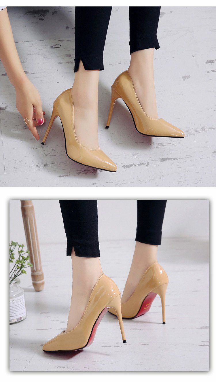 Tacones Altos de Punta Estrecha y Tacón Delgado de Goma