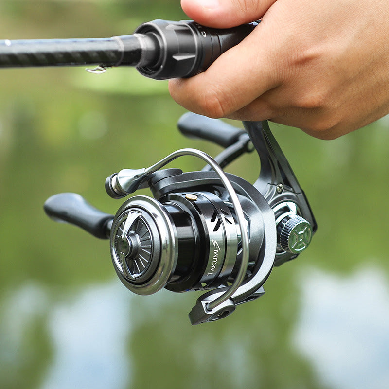 Carrete de Pesca de Metal con Doble Agarre para Aparejos Ligeros
